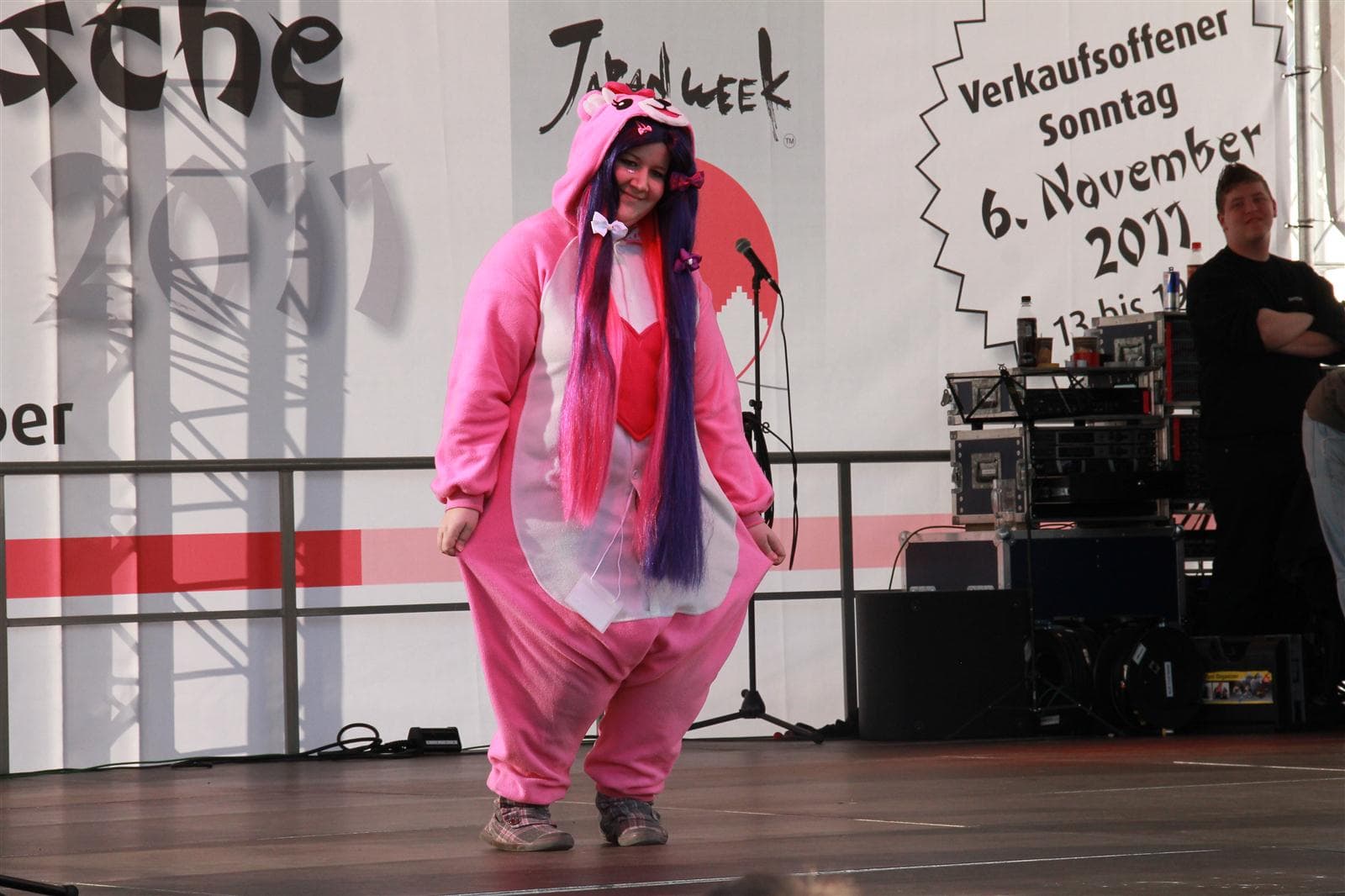 Japan_Week_2011_Wie.MAI.KAI_CosplayShow_Hauptwache_JessyTRR_023