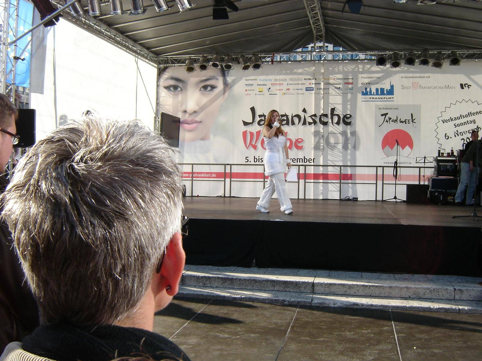 Japan_Week_2011_Wie.MAI.KAI_CosplayShow_Hauptwache_wmk_001